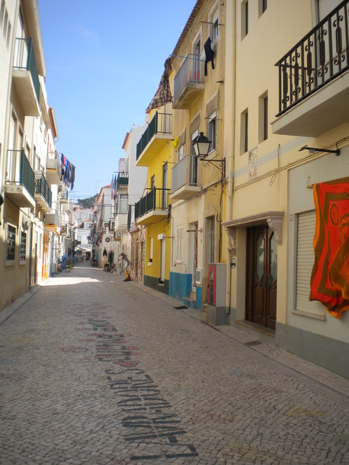 Une rue de la vieille ville de Nazaré