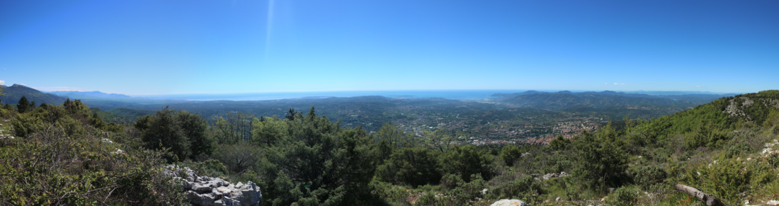Panorama de Nice jusqu'au lac de St Cassien